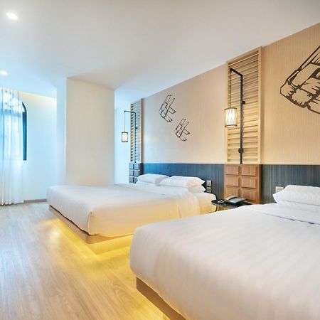 Phra Nakhon Poshtel Pansiyon Bangkok Dış mekan fotoğraf