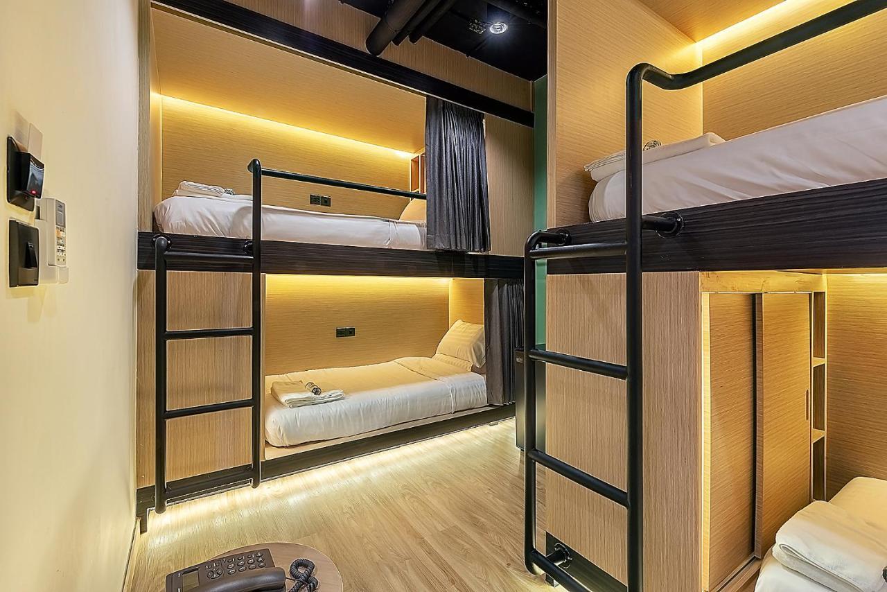 Phra Nakhon Poshtel Pansiyon Bangkok Dış mekan fotoğraf