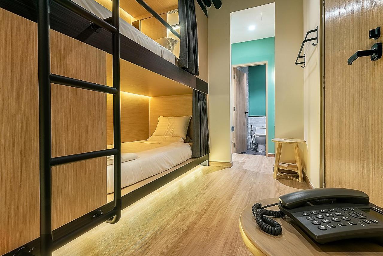 Phra Nakhon Poshtel Pansiyon Bangkok Dış mekan fotoğraf
